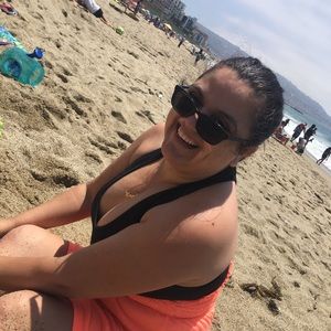 Meet your Posher, Myra